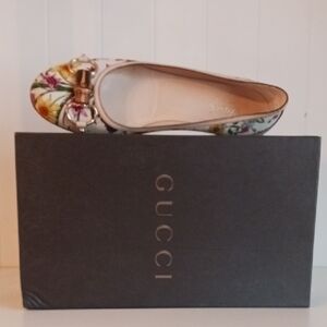 Gucci Floral Canvas Flats In Box with Gold Horsebit